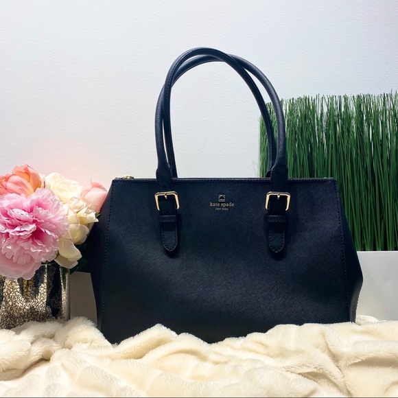 kate spade Handbags - Kate Spade Shoulder Work Bag - Like New